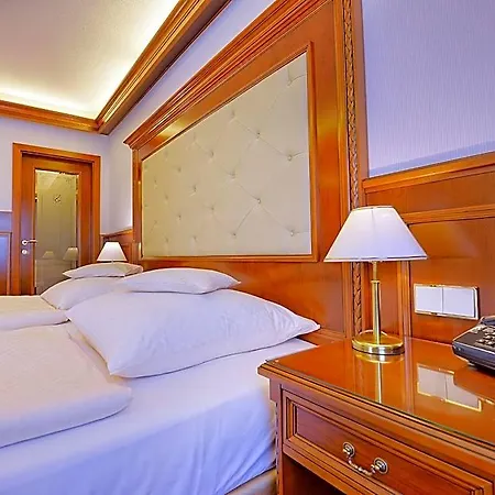 Parkhotel Stader Hof Отель 4*