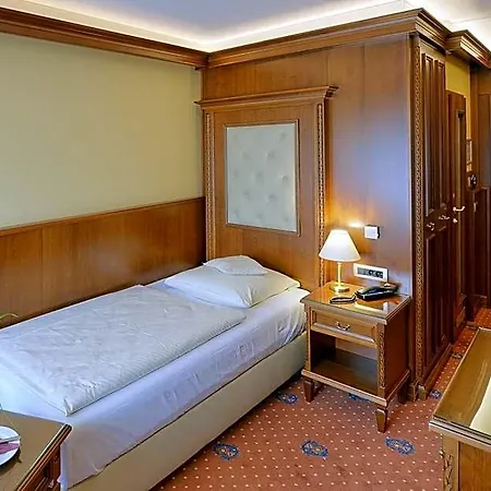 Parkhotel Stader Hof Отель
