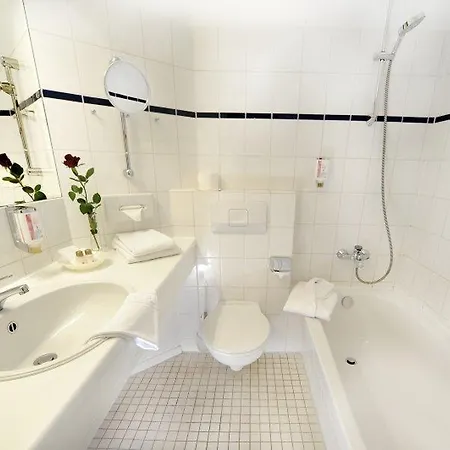 호텔 Parkhotel Stader Hof 4*